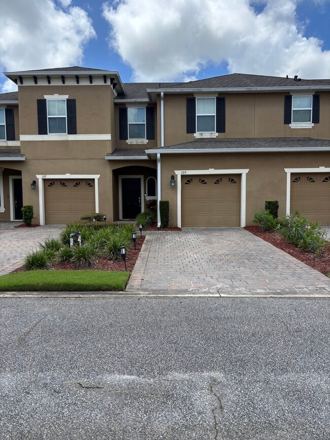 105 Phillip Scott Dr, Unit 105 Phillip Scott Dr in Daytona Beach, FL - Building Photo - Building Photo