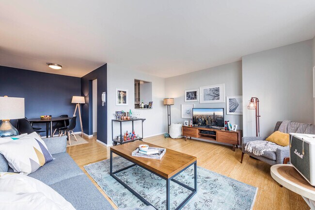 480 2nd Ave-Unit -26-A in New York, NY - Building Photo - Building Photo