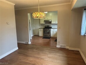 2677 W Ridgewood Cir in Zanesville, OH - Building Photo - Building Photo