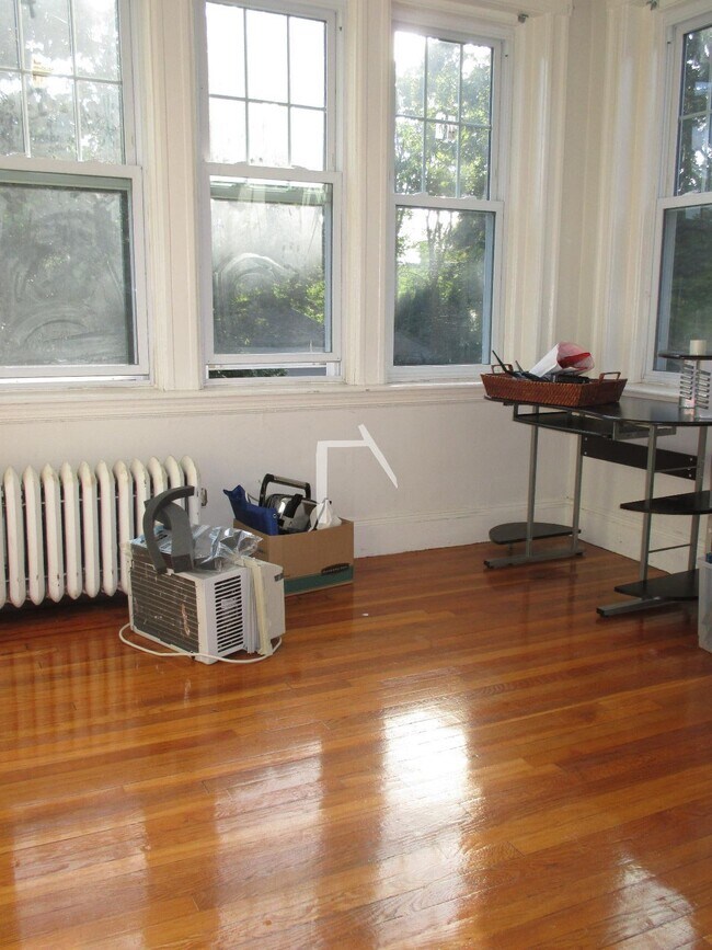 property at 724 Washington St