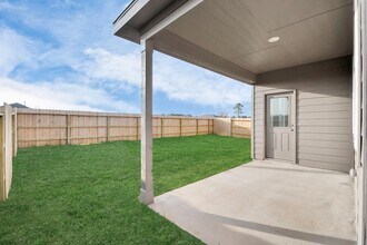 934 Garden Path Dr in Willis, TX - Building Photo - Building Photo