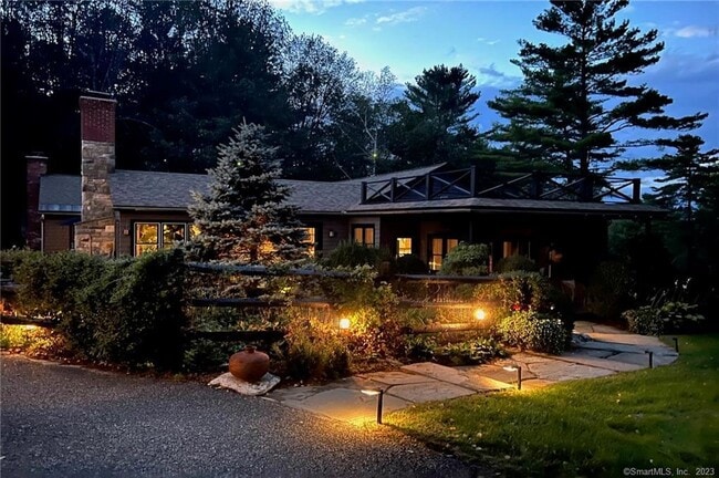 property at 11 Rolling Hills Dr