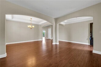 1384 Chelsea Falls Ln in Suwanee, GA - Building Photo - Building Photo