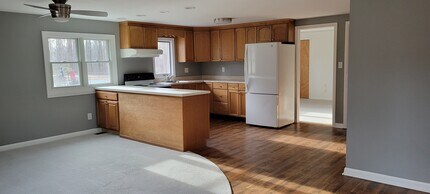 1357 Elbow Ln, Unit Elbow Lane Apt in Chester Springs, PA - Foto de edificio - Building Photo