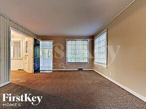 1184 Logan Ave in Elgin, IL - Building Photo - Building Photo