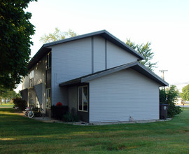 Mayfield Apartments in Fort Wayne, IN - Building Photo - Building Photo