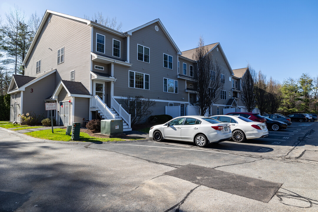 Maple Ridge in Merrimack, NH - Foto de edificio