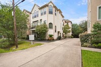 1309 Birdsall St in Houston, TX - Building Photo - Building Photo