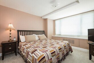 1011 Arlington Blvd in Arlington, VA - Building Photo - Building Photo