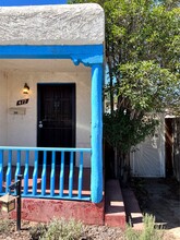 417 Princeton Dr. SE, Unit "B" in Albuquerque, NM - Foto de edificio - Building Photo