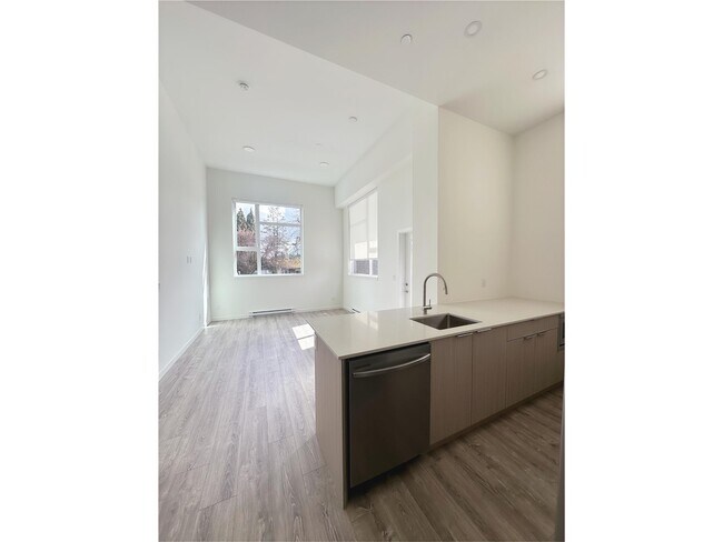 10829-E140 140 St in Surrey, BC - Building Photo - Building Photo