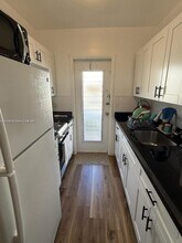 655 Meridian Ave in Miami Beach, FL - Building Photo - Building Photo