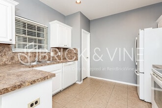 4213 Hunterfield Ave in Oklahoma City, OK - Foto de edificio - Building Photo