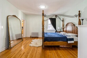 557 Pavonia Ave in Jersey City, NJ - Building Photo - Building Photo