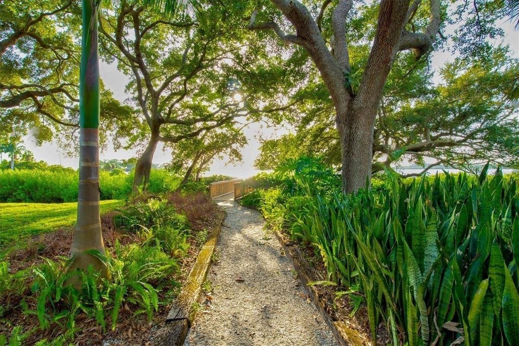 7618 4th Ave W in Bradenton, FL - Building Photo