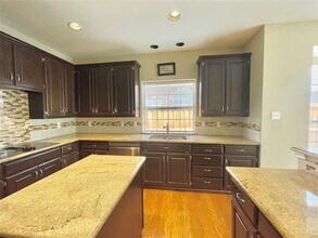 426 Waterside Dr in Irving, TX - Building Photo - Building Photo