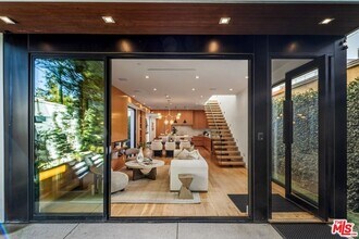 722 Marine St in Santa Monica, CA - Foto de edificio - Building Photo