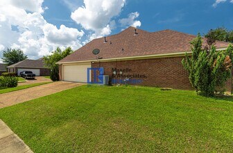 101 Wellesley Drive in Madison, MS - Building Photo - Building Photo