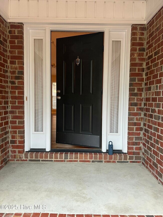12 Par Dr in Whispering Pines, NC - Building Photo - Building Photo