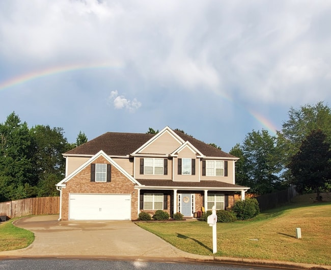 property at 8 Crestwood Ct