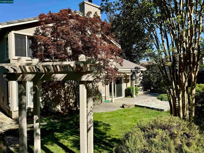 5179 Keller Ridge Dr in Clayton, CA - Building Photo - Building Photo