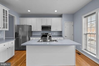 45773 Smoketree Terrace in Sterling, VA - Building Photo - Building Photo