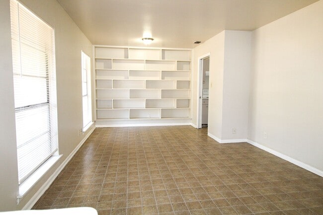 10906 Lands Run St in San Antonio, TX - Building Photo - Building Photo
