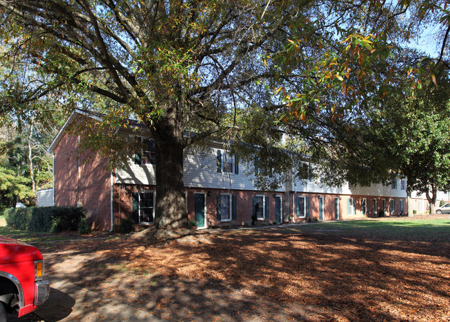 Civitan Courts in Hickory, NC - Building Photo - Building Photo