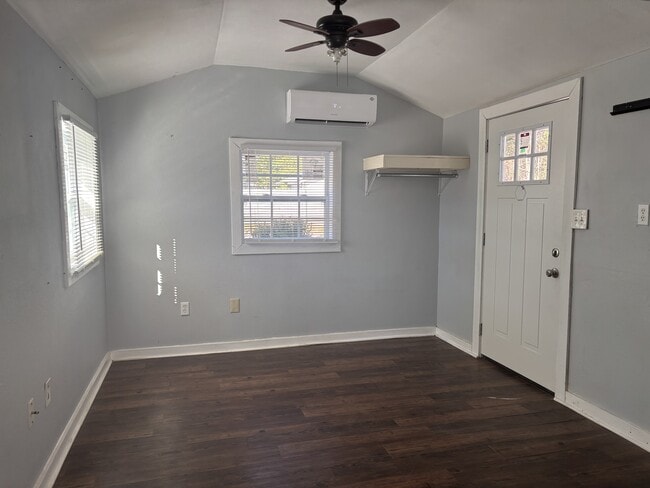 property at 2015 Hardy St