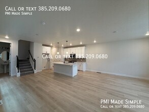 10063 Torreya Dr in Highland, UT - Building Photo - Building Photo