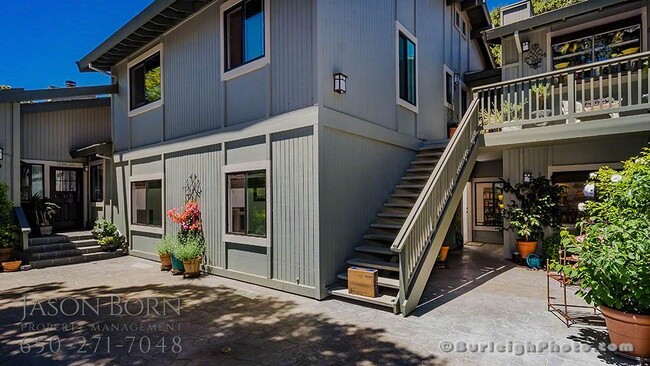 1150 Pine St in West Menlo Park, CA - Building Photo - Building Photo