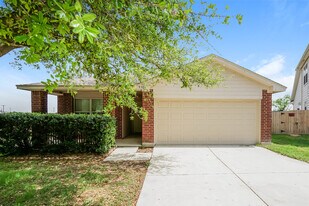 930 Amber Knoll in San Antonio, TX - Building Photo