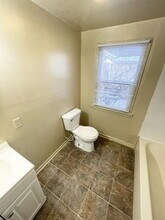 2037 N Luett Ave in Indianapolis, IN - Foto de edificio - Building Photo