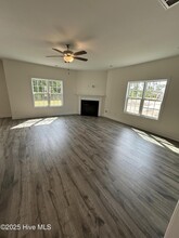 702 Ellabond St in Sneads Ferry, NC - Building Photo - Building Photo