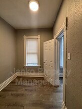 7636 S Drexel Ave in Chicago, IL - Building Photo - Building Photo