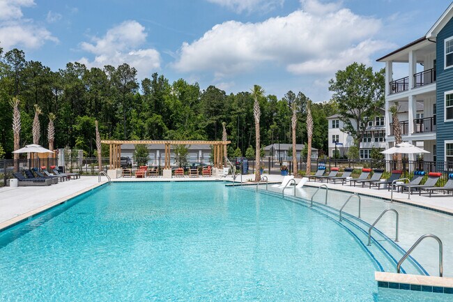 Newbrook Point Hope in Charleston, SC - Building Photo - Building Photo