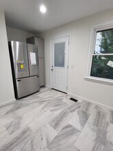 1512A Sweetbriar Ave, Unit A in Nashville, TN - Building Photo - Building Photo