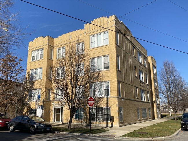 4300 W Flournoy St in Chicago, IL - Building Photo - Building Photo