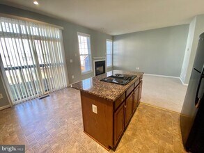 15657 William Bayliss Ct in Woodbridge, VA - Building Photo - Building Photo