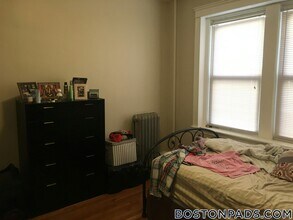 1197 Commonwealth Ave in Boston, MA - Foto de edificio - Building Photo