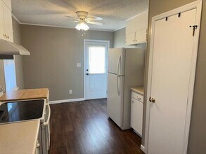 5025 Lake Cir Dr NE in Cleveland, TN - Building Photo - Building Photo