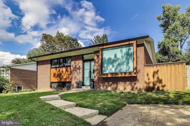 property at 3715 Astoria Rd