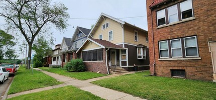 326 Napoleon St in Rockford, IL - Foto de edificio - Building Photo