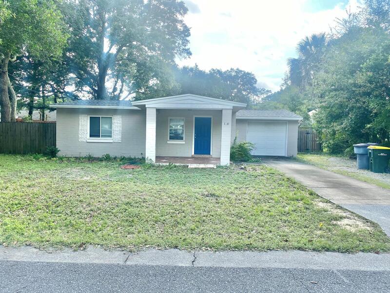 10 Choctawhatchee Rd NE in Fort Walton Beach, FL - Building Photo