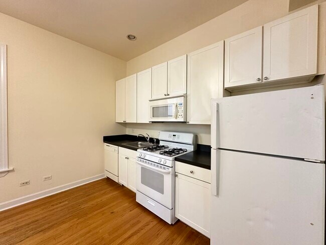 4715 N Sheridan Rd in Chicago, IL - Building Photo - Building Photo