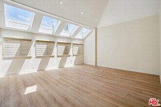 5131 Campo Rd in Los Angeles, CA - Building Photo - Building Photo