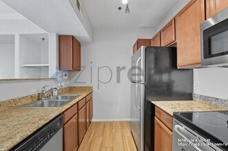 2134 E Broadway Rd in Tempe, AZ - Building Photo - Building Photo