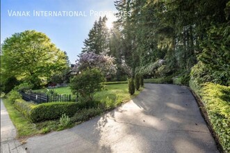 Pet-Friendly 2-Bedroom Basement Suite in L in West Vancouver, BC - Building Photo - Building Photo