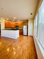 12824 Clarksburg Square Rd in Clarksburg, MD - Building Photo