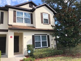 600 Northern Way in Winter Springs, FL - Building Photo